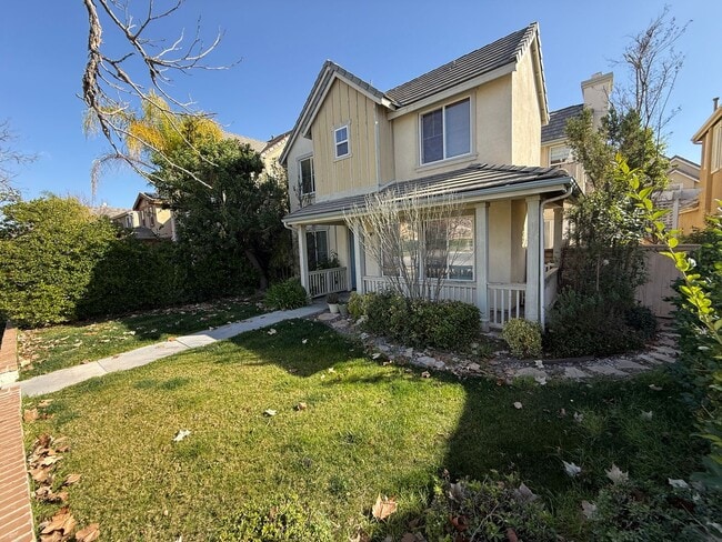27594 Sunny Creek Dr in Santa Clarita, CA - Foto de edificio - Building Photo