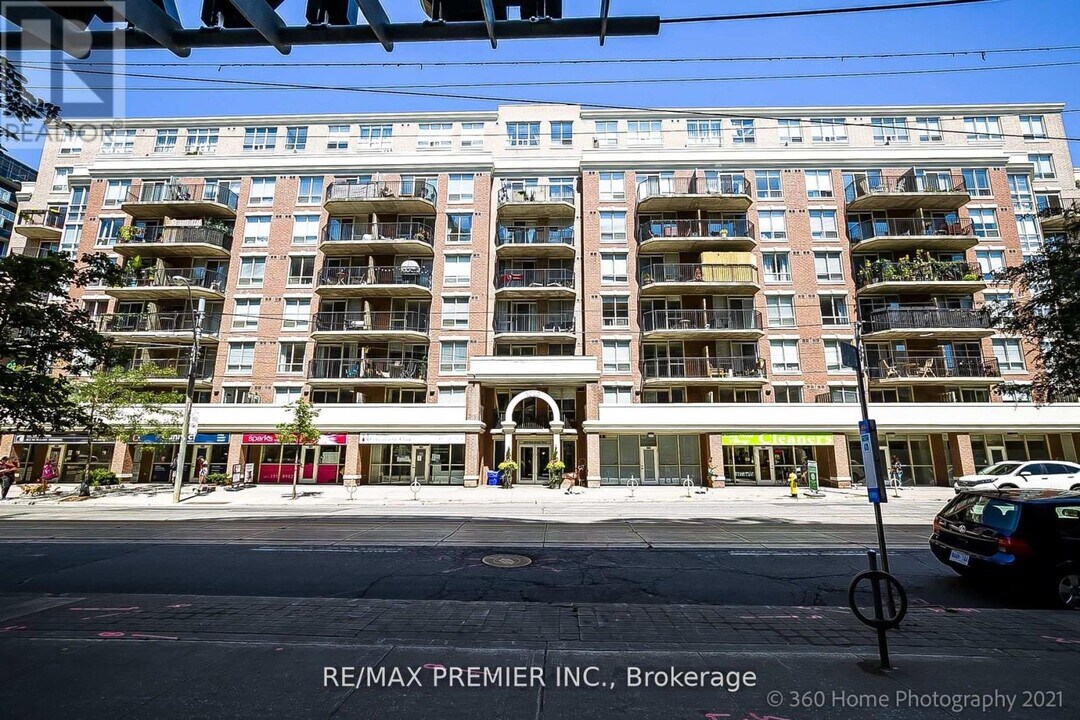 1000-1000 King St W in Toronto, ON - Building Photo