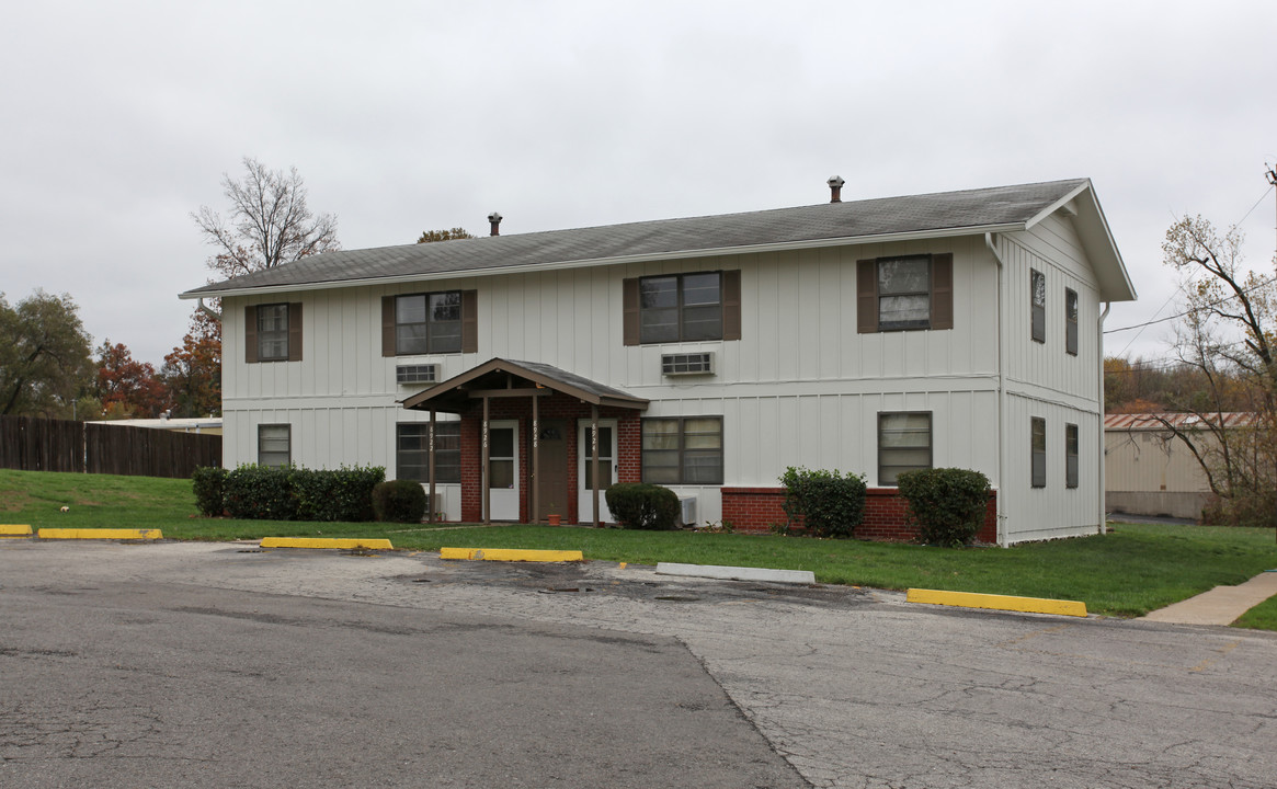 8902-8922 Long St in Lenexa, KS - Foto de edificio