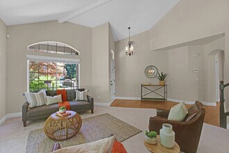 706 Endsliegh Ct in Danville, CA - Building Photo - Building Photo