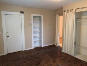 31 Edwards St, Unit 31 1/2- first fl in New Haven, CT - Foto de edificio - Building Photo