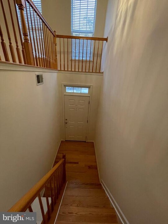 6256 Shackelford Terrace in Alexandria, VA - Building Photo