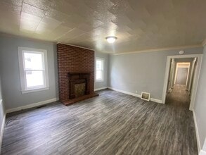 1317 Grant St in Danville, IL - Building Photo - Building Photo