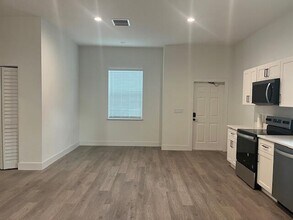 2899 SE Amherst St in Stuart, FL - Building Photo - Building Photo