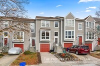 7724 Heatherside Ln in Ellicott City, MD - Foto de edificio - Building Photo