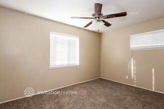 547 S Yorba St in Orange, CA - Foto de edificio - Building Photo