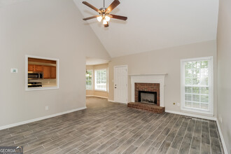 446 Valor Ridge Dr in Dallas, GA - Building Photo - Building Photo