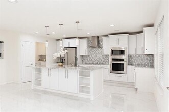 215 Countryside Dr in Arlington, TX - Building Photo - Building Photo