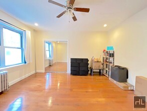 58-06 43rd Ave in Queens, NY - Building Photo - Building Photo