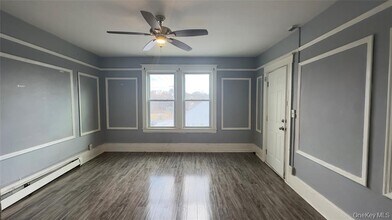 211 Winnikee Ave in Poughkeepsie, NY - Building Photo - Building Photo