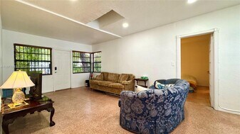 2243 Calais Dr in Miami Beach, FL - Building Photo