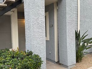 2910 W Marconi Ave in Phoenix, AZ - Building Photo - Building Photo