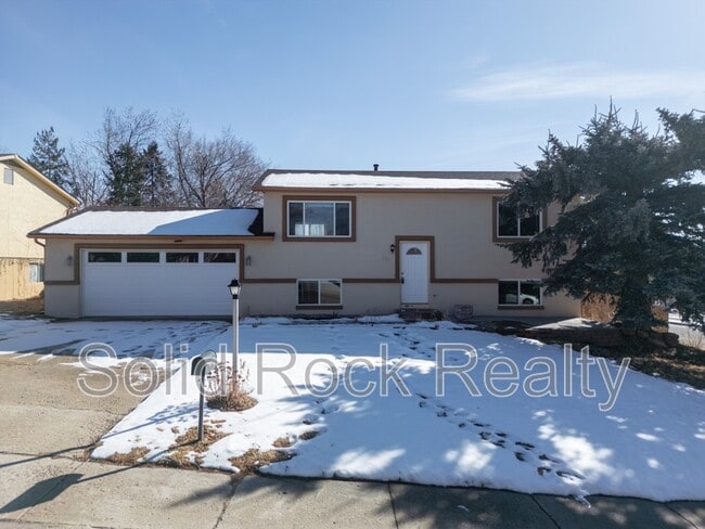 property at 2615 Tomah Pl