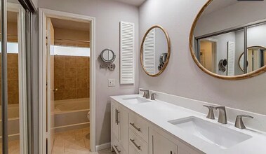 16503 Fox Den in San Antonio, TX - Building Photo - Building Photo