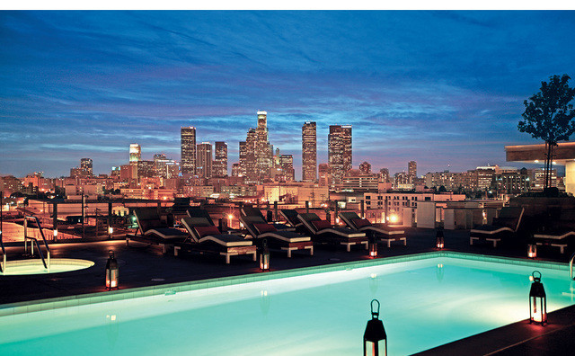 527 Molino St in Los Angeles, CA - Building Photo