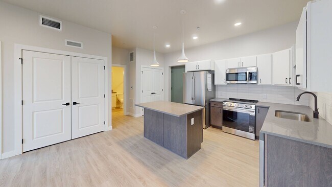 The Hendrey in Salt Lake City, UT - Building Photo - Building Photo