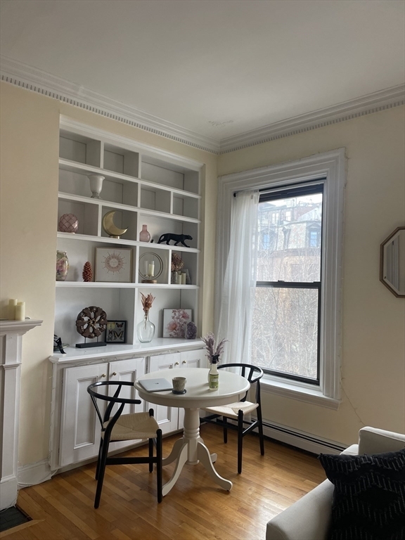 315 Beacon St, Unit 8 in Boston, MA - Building Photo - Building Photo
