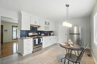 5200 Williamsburg Cir in Hilliard, OH - Foto de edificio - Building Photo