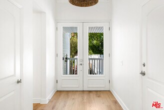 21443 Iglesia Dr in Los Angeles, CA - Building Photo - Building Photo