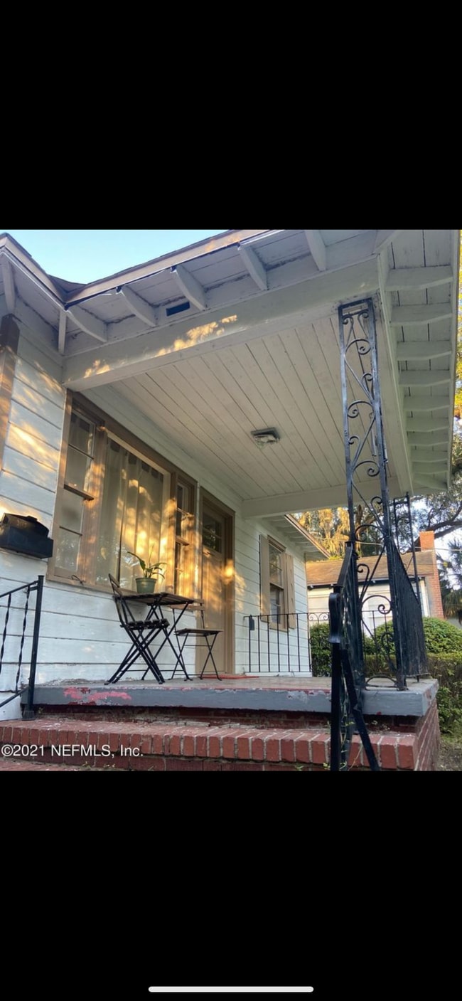 1445 Rensselaer Ave in Jacksonville, FL - Foto de edificio - Building Photo