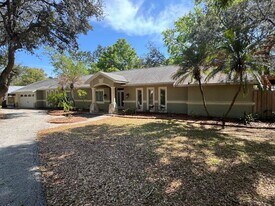 190 Hidden Hills Dr in Ormond Beach, FL - Building Photo