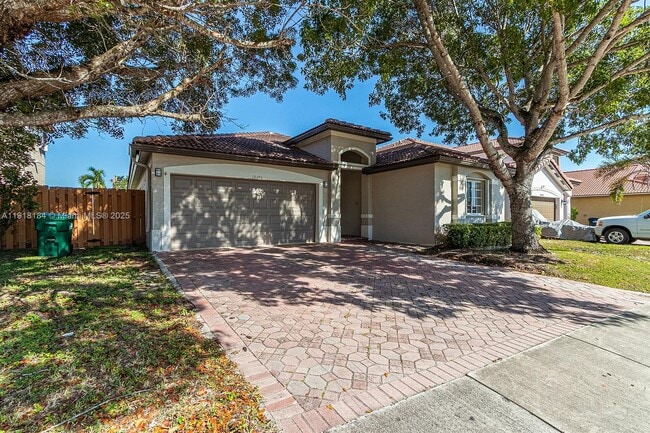 12101 SW 135th Terrace in Miami, FL - Building Photo - Building Photo