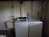 919 Coleridge Rd photo'