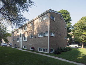 243 Callan Ave in Evanston, IL - Building Photo - Building Photo