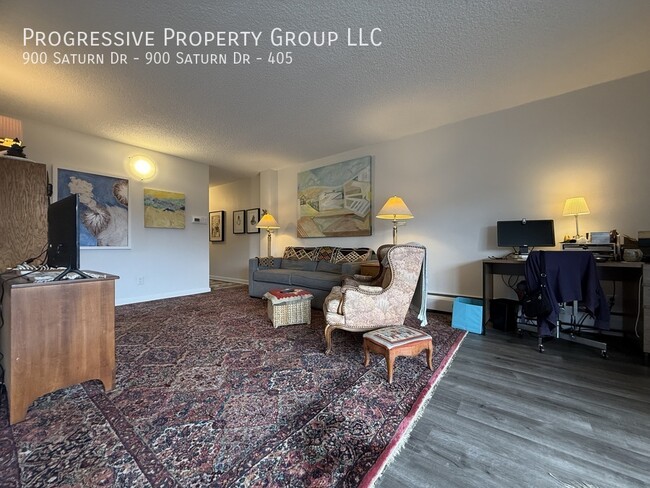 property at 900 Saturn Dr