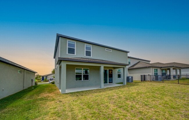 534 Sun Chaser Dr in Nokomis, FL - Foto de edificio - Building Photo