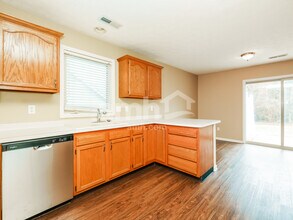 151 Union Ridge Dr in Englewood, OH - Building Photo - Building Photo