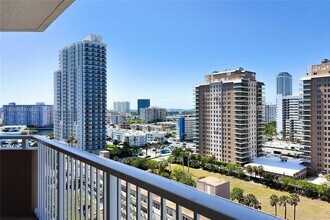 1950 S Ocean Dr, Unit 12K in Hallandale Beach, FL - Building Photo - Building Photo