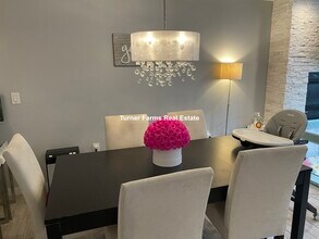 469 Massachusetts Ave, Unit 1 in Boston, MA - Foto de edificio - Building Photo