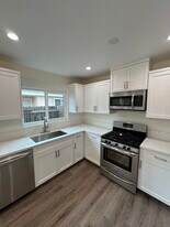 3623 W 105th St, Unit #B in Inglewood, CA - Building Photo