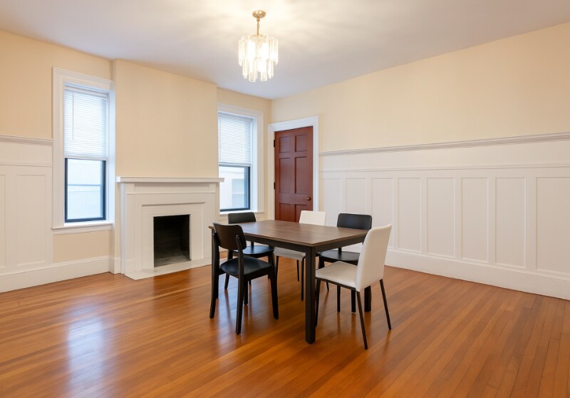 1247 Beacon St in Brookline, MA - Building Photo