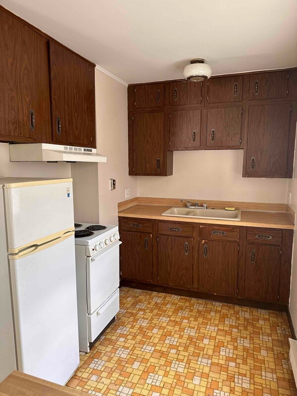 311 N Van Buren St, Unit 3 in Bay City, MI - Building Photo - Building Photo