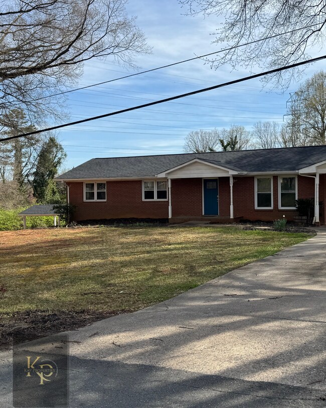 2230 Independence Rd in Winston-Salem, NC - Building Photo - Building Photo