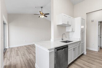 7945 Preserve Cir in Naples, FL - Building Photo - Building Photo