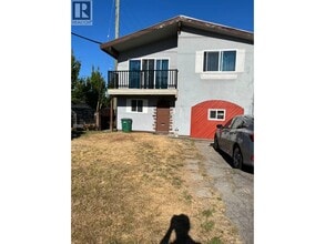 610 Kensington Ave in Burnaby, BC - Building Photo - Building Photo
