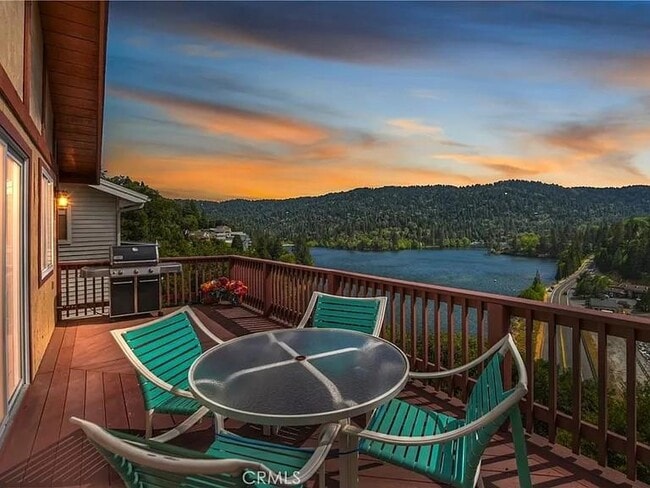 property at 262 Delle Dr