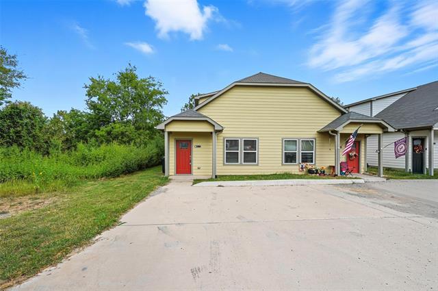 property at 411 E Elm St