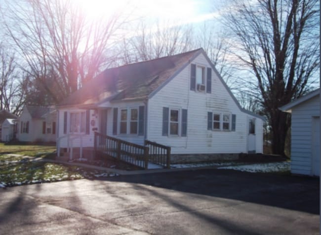 5411 E State Rd 45 in Bloomington, IN - Building Photo - Building Photo