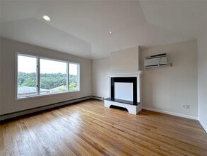 150 Bennett Ave in Yonkers, NY - Building Photo - Building Photo