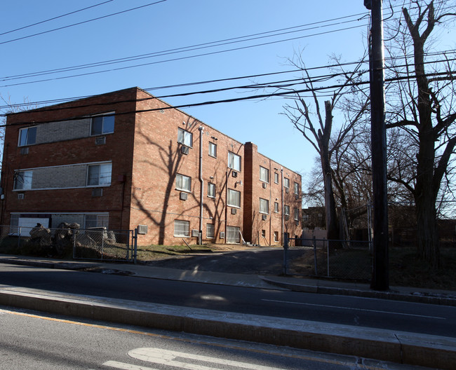 Alabama Apartments in Washington, DC - Building Photo - Building Photo