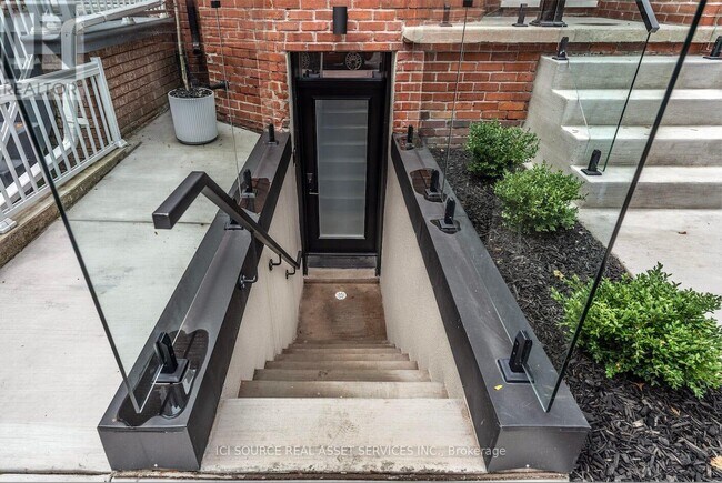 328 Shaw St in Toronto, ON - Building Photo - Building Photo