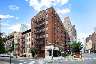 The Fields in New York, NY - Foto de edificio - Building Photo