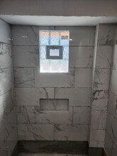 1835 Joyce St in Sarasota, FL - Foto de edificio - Building Photo