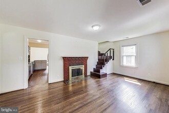 5516 Greentree Rd in Bethesda, MD - Building Photo - Building Photo