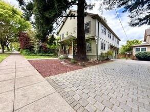 1723-1727 SE Nehalem St in Portland, OR - Building Photo - Building Photo