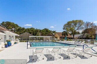 13851 Oneida Dr in Delray Beach, FL - Foto de edificio - Building Photo